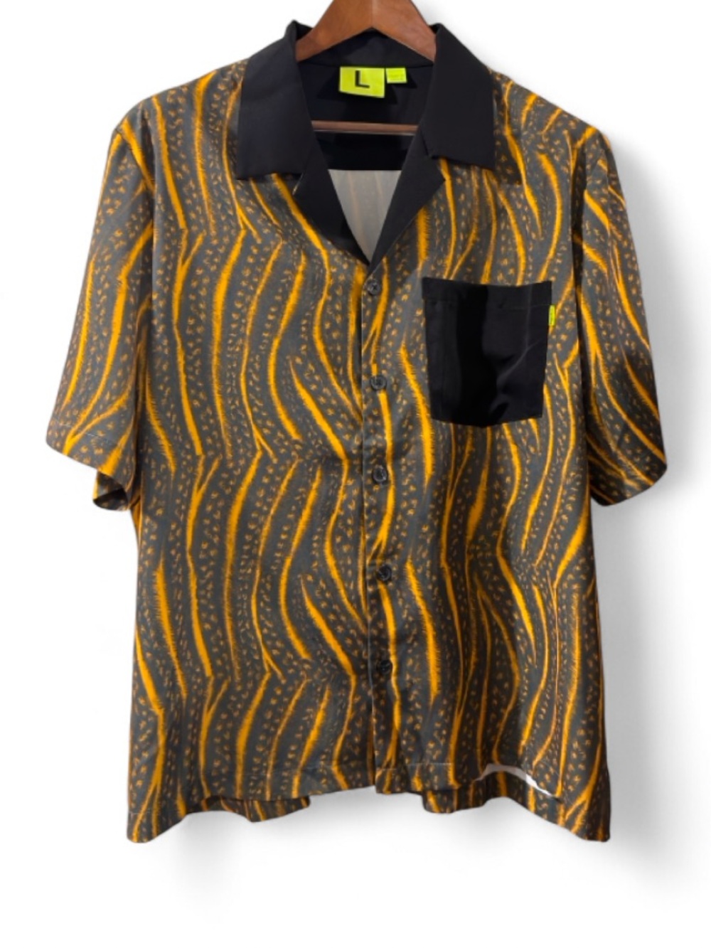 Supervsn Camp Collar Button Down Shirt Size Men’s Large